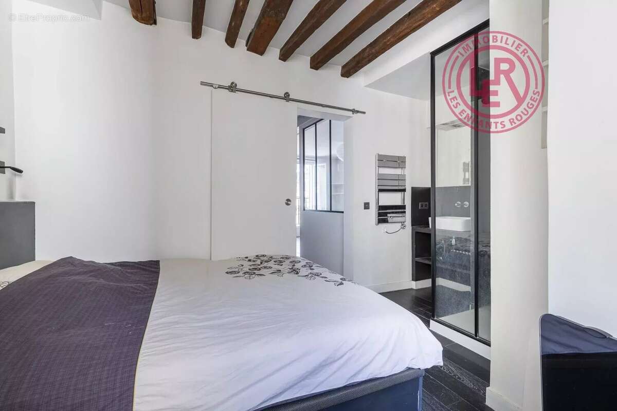 Appartement à PARIS-4E