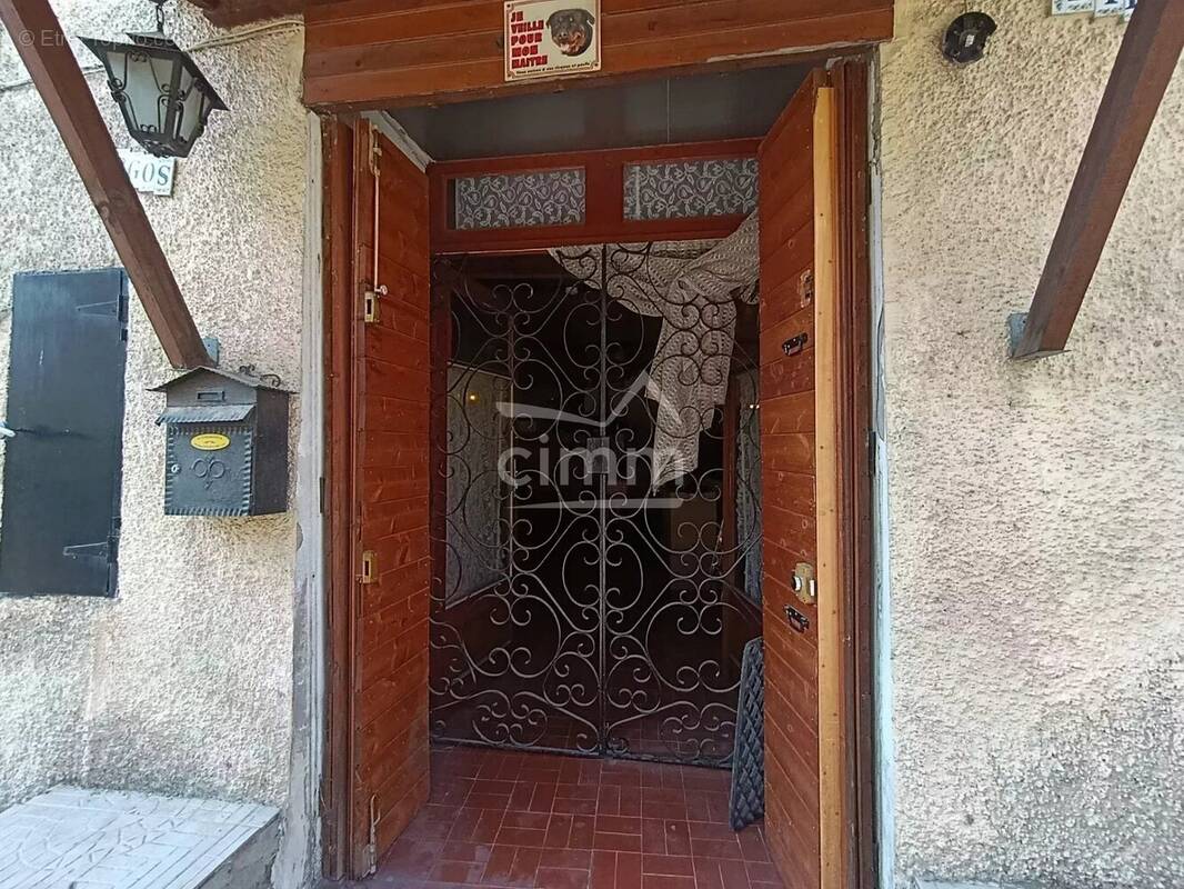 Maison à BARRET-SUR-MEOUGE