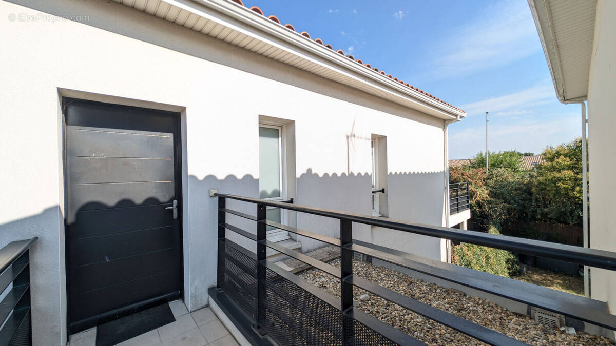 Appartement à AUCAMVILLE