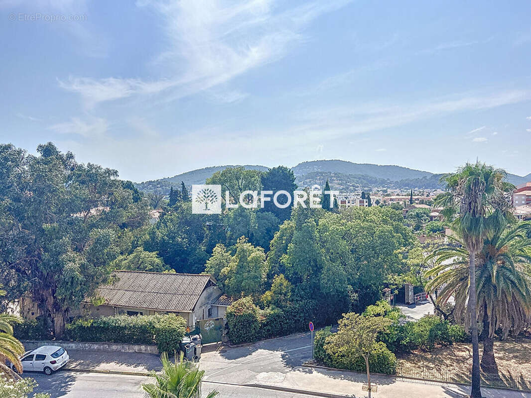 Appartement à HYERES