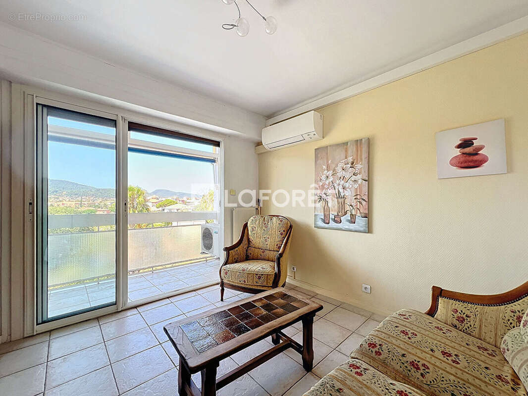 Appartement à HYERES