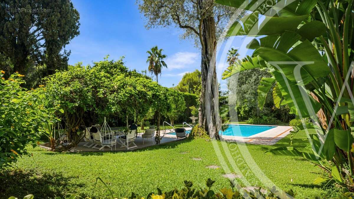 Maison à SAINT-JEAN-CAP-FERRAT