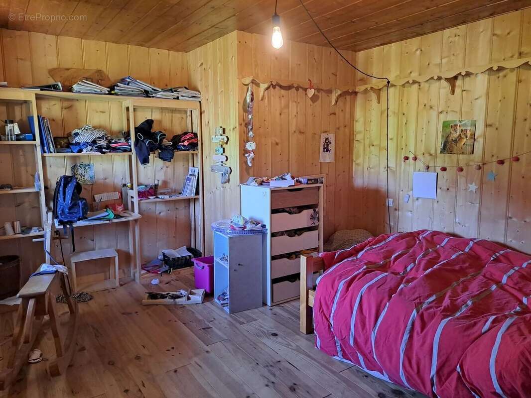 Maison à LES MOUSSIERES