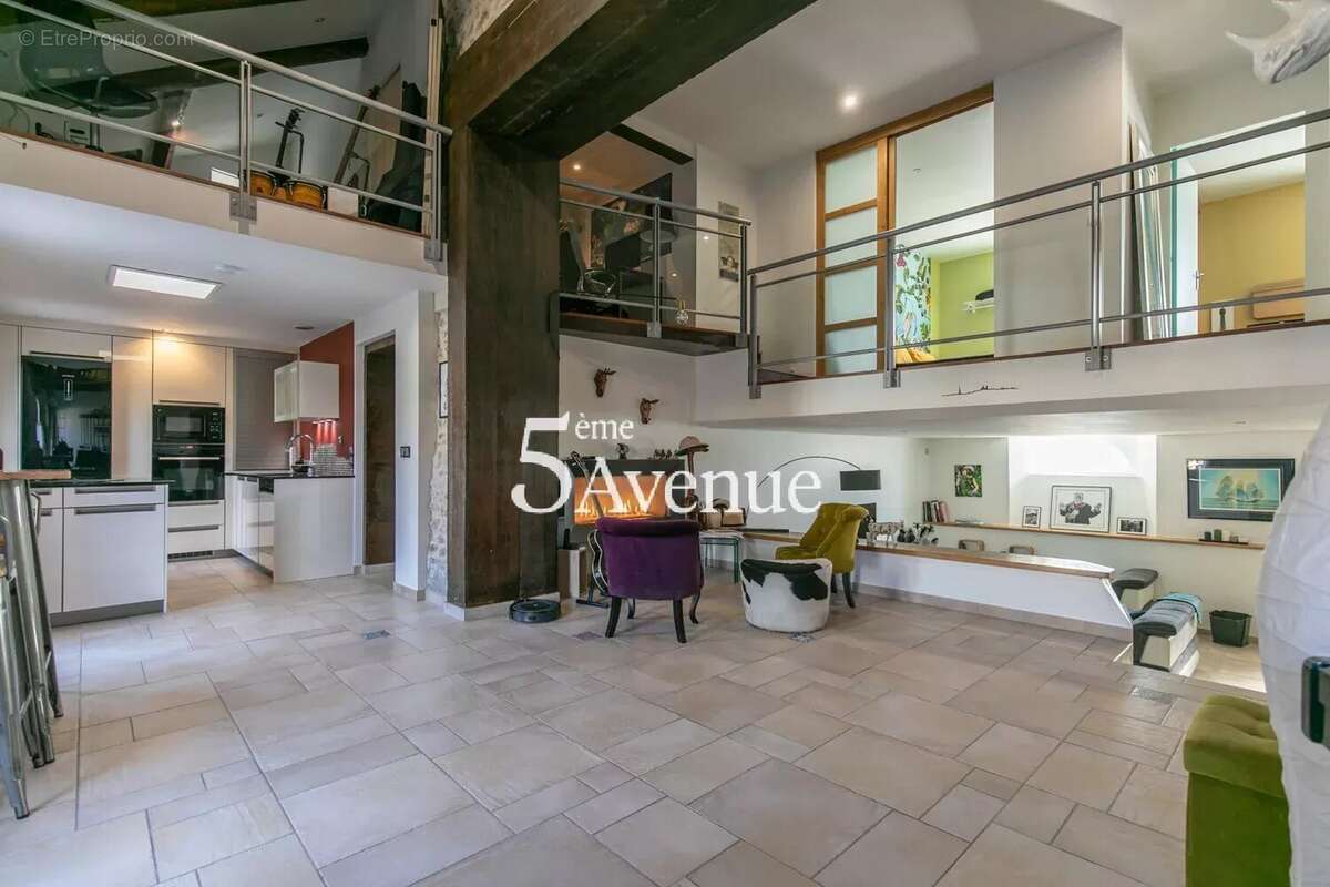 Appartement à BOISSY-SAINT-LEGER