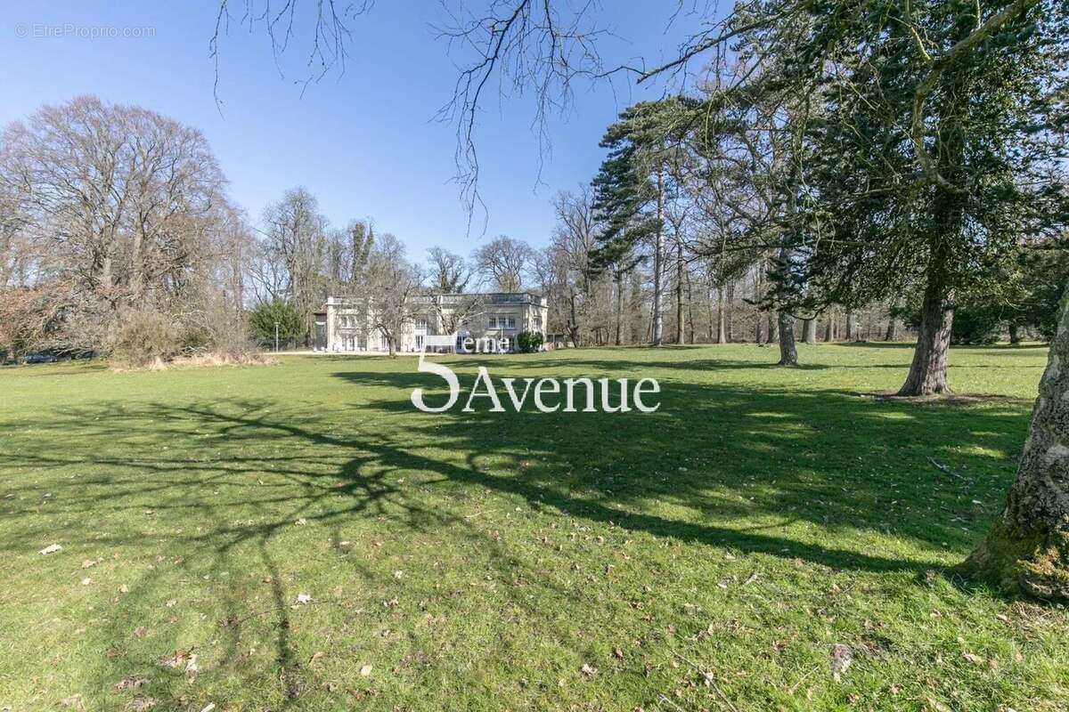 Appartement à BOISSY-SAINT-LEGER