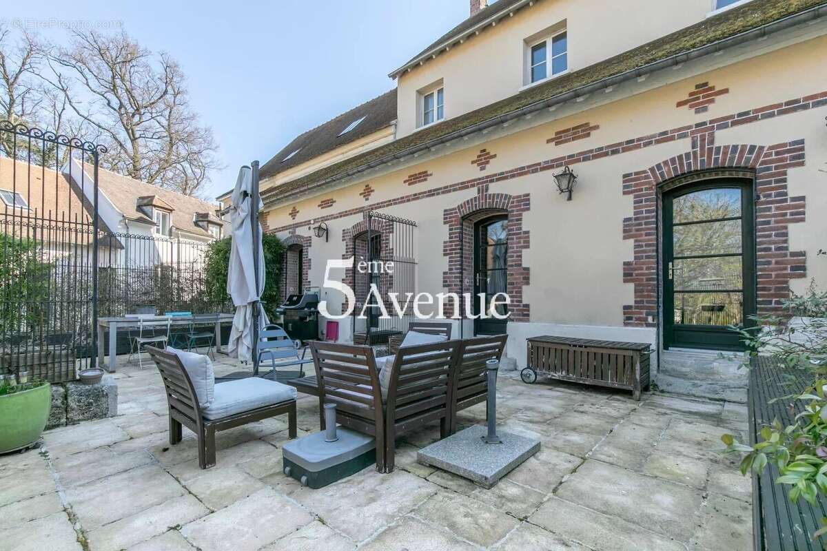 Appartement à BOISSY-SAINT-LEGER