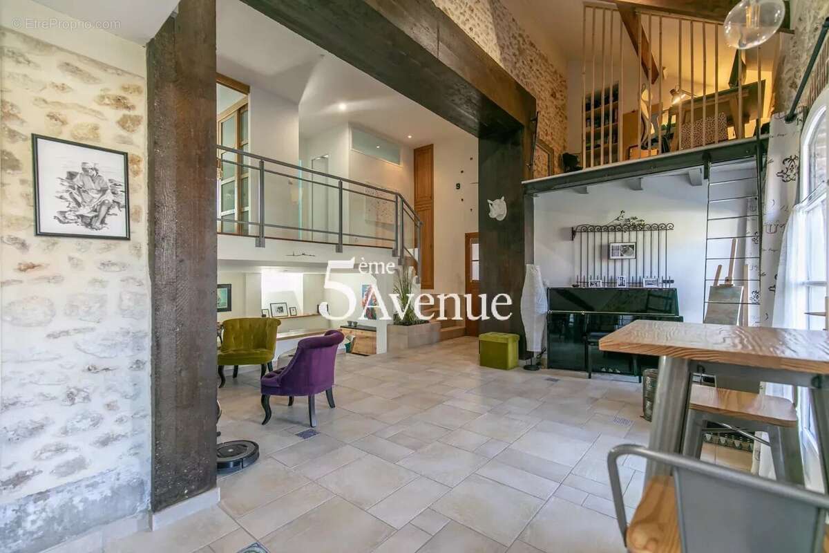 Appartement à BOISSY-SAINT-LEGER