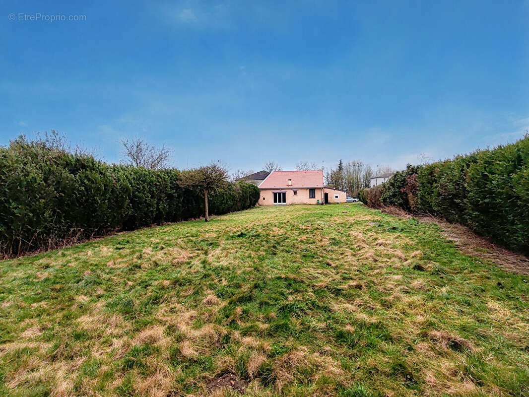 Maison à LIGNIERES-SUR-AIRE