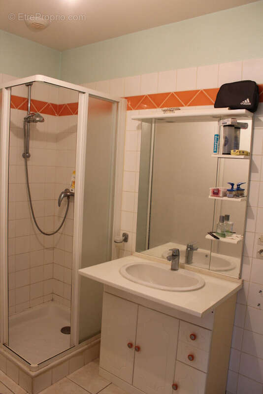 Appartement à TREVERAY