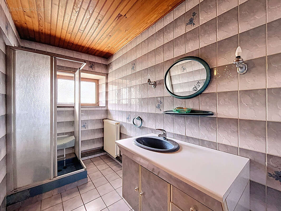 Maison à SORCY-SAINT-MARTIN