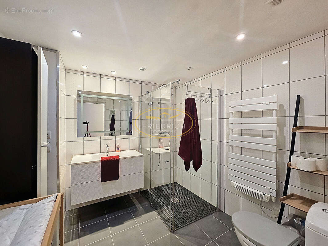 Maison à GONDRECOURT-LE-CHATEAU