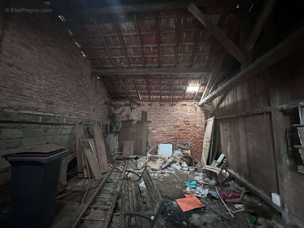 Maison à COMBLES-EN-BARROIS