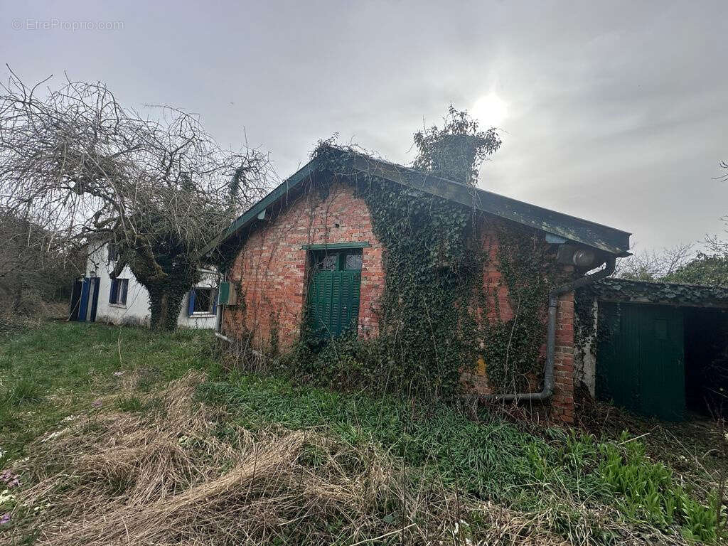 Maison à COMBLES-EN-BARROIS