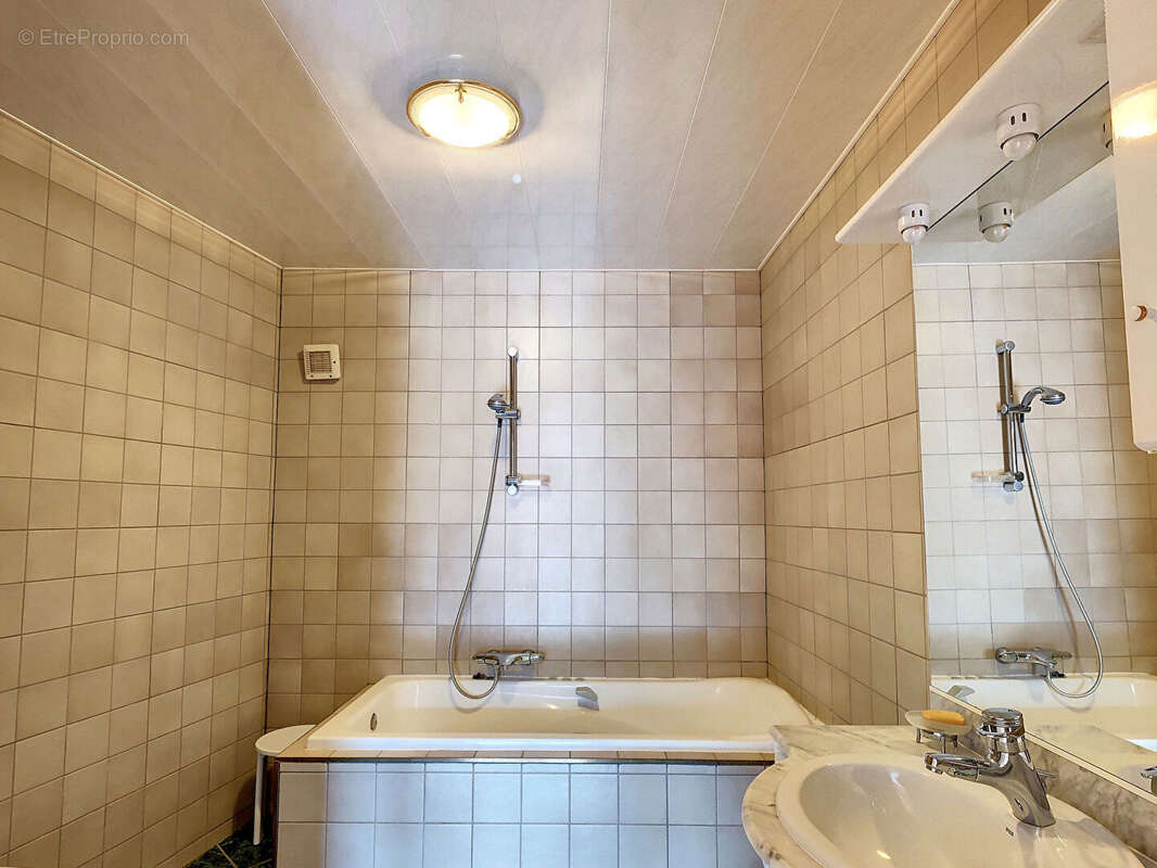 Maison à VIGNEULLES-LES-HATTONCHATEL