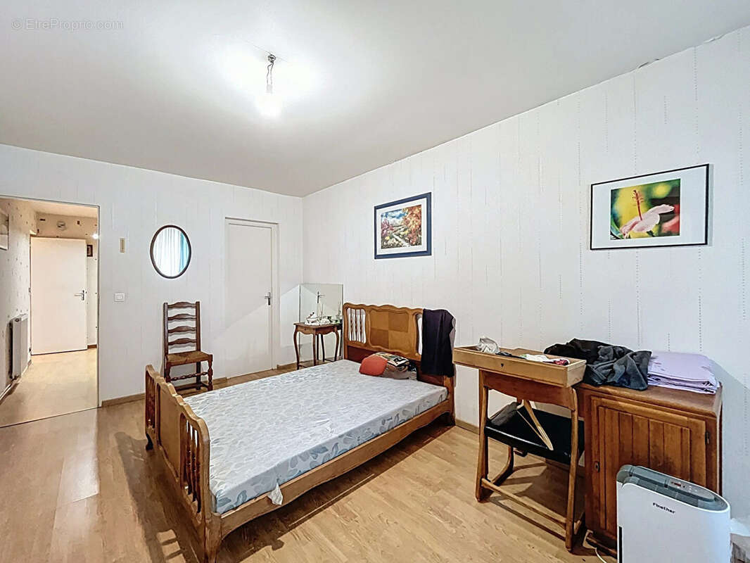 Maison à GONDRECOURT-LE-CHATEAU