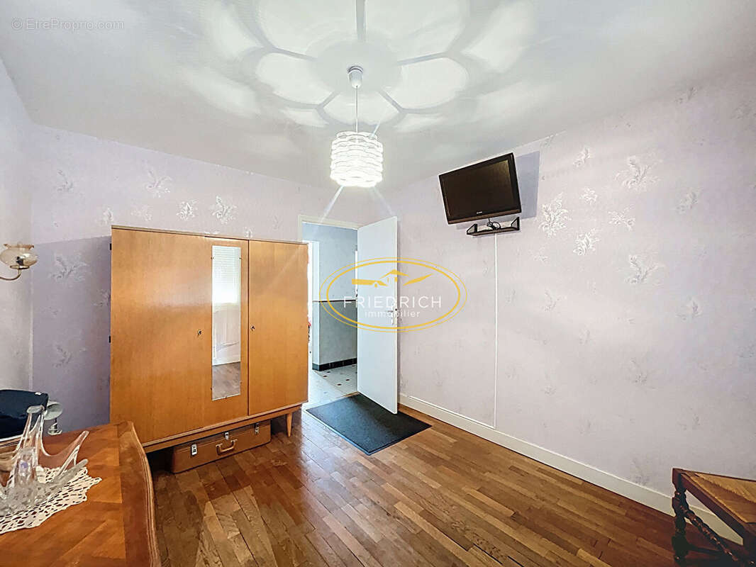 Maison à BIENCOURT-SUR-ORGE