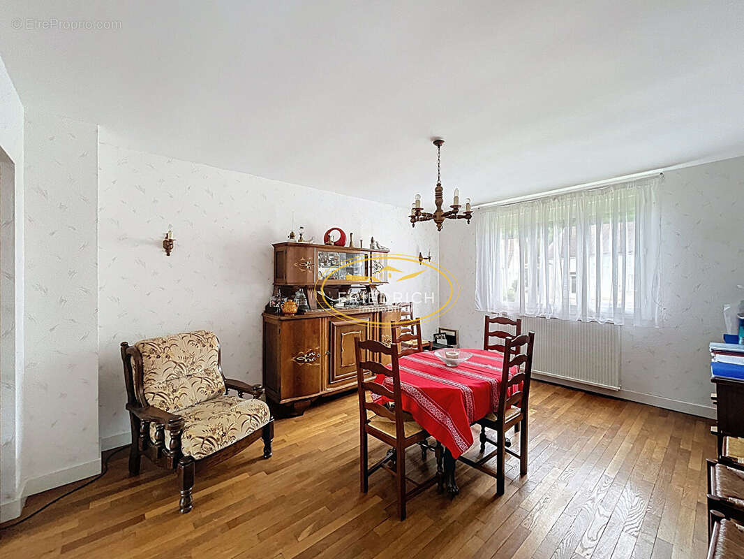 Maison à BIENCOURT-SUR-ORGE