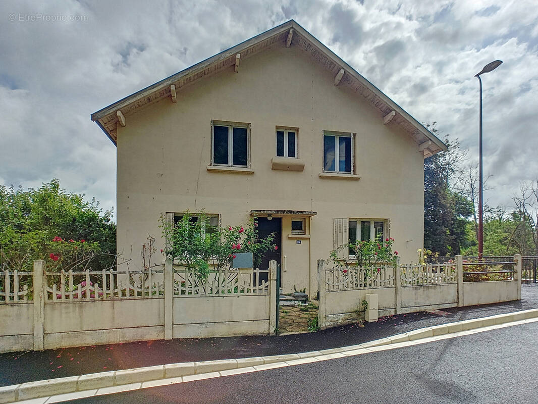 Maison à SAVONNIERES-DEVANT-BAR