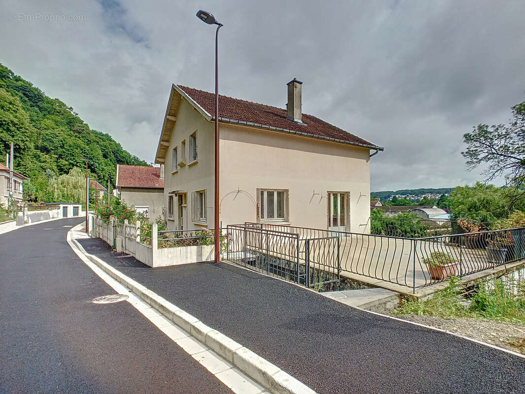 Maison à SAVONNIERES-DEVANT-BAR