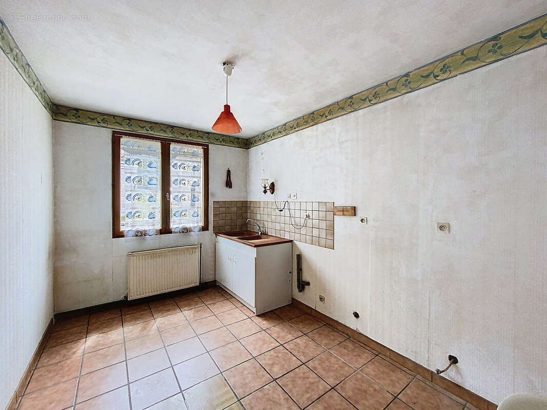 Maison à GIRAUVOISIN