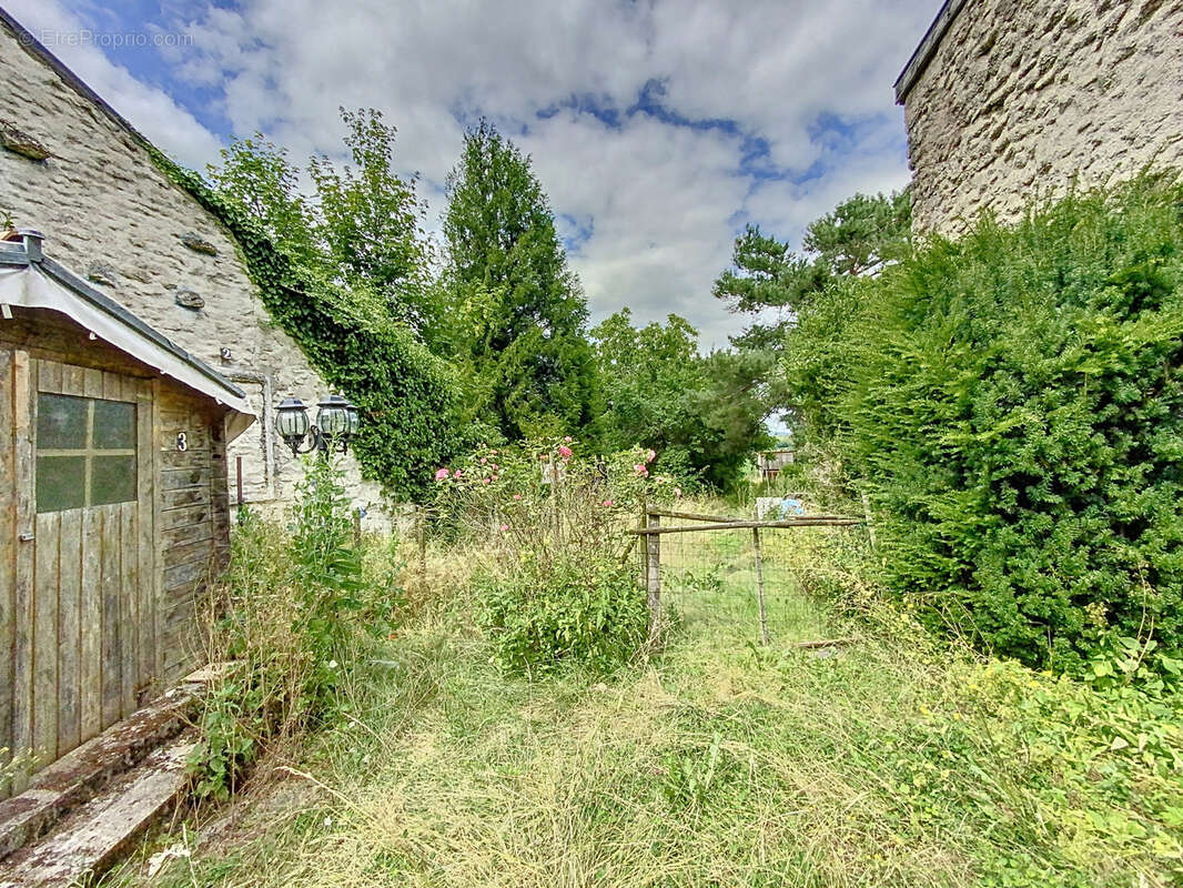 Maison à GIRAUVOISIN