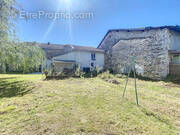 Maison à HEVILLIERS