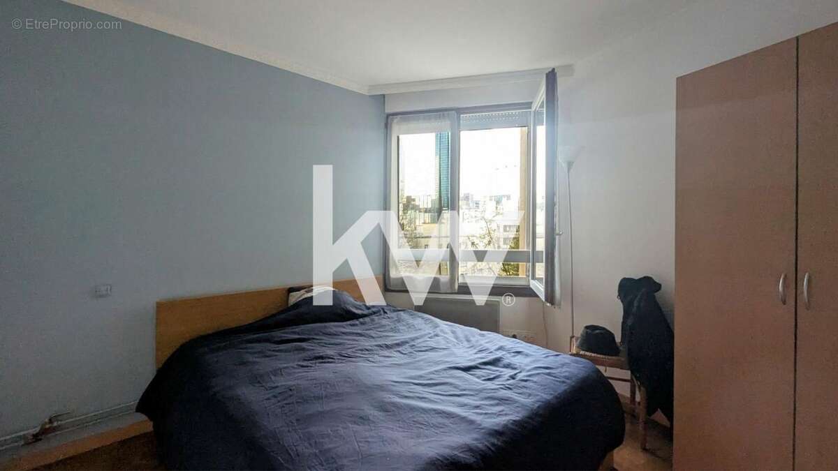 Appartement à COURBEVOIE