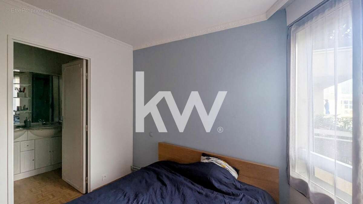 Appartement à COURBEVOIE