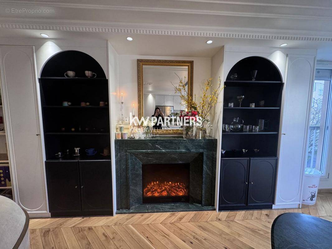 Appartement à PARIS