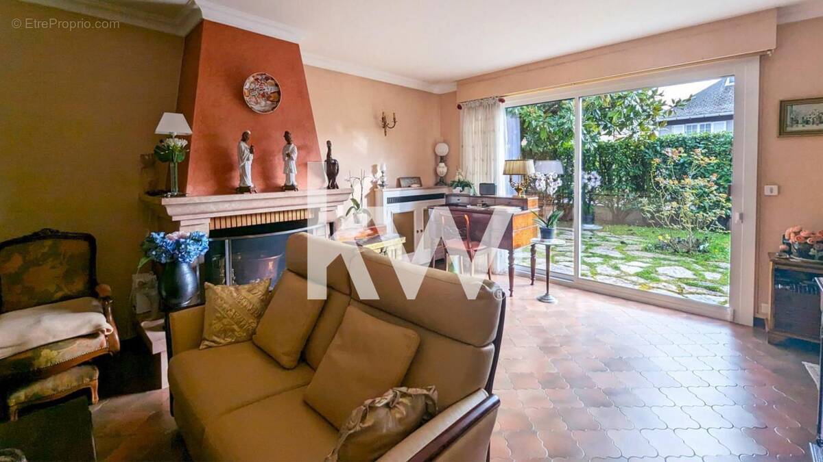 Maison à SAINT-GRATIEN