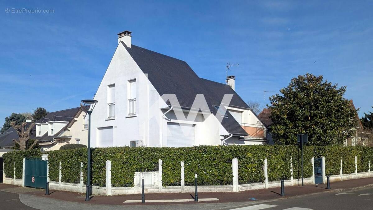 Maison à SAINT-GRATIEN