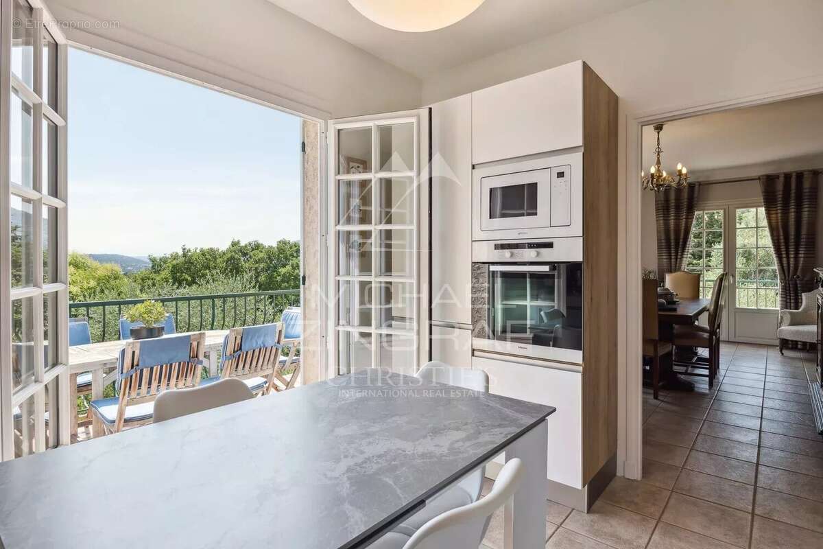 Maison à PEYMEINADE