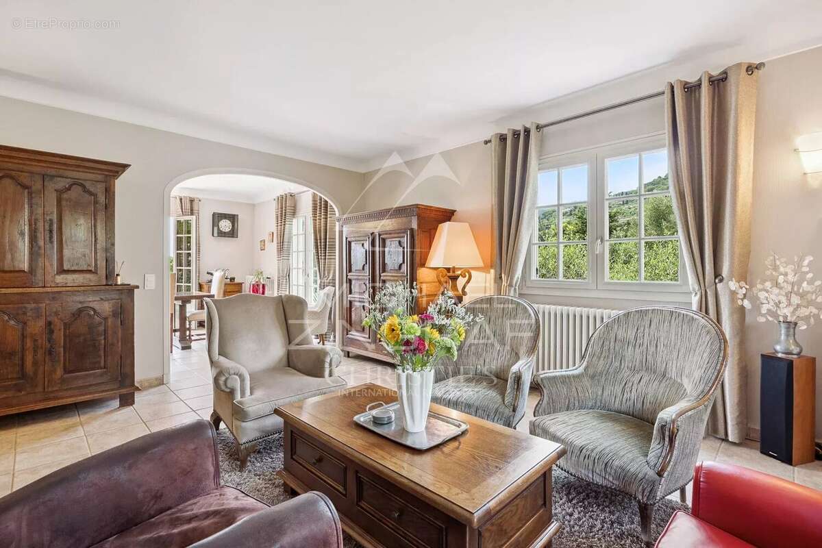 Maison à PEYMEINADE