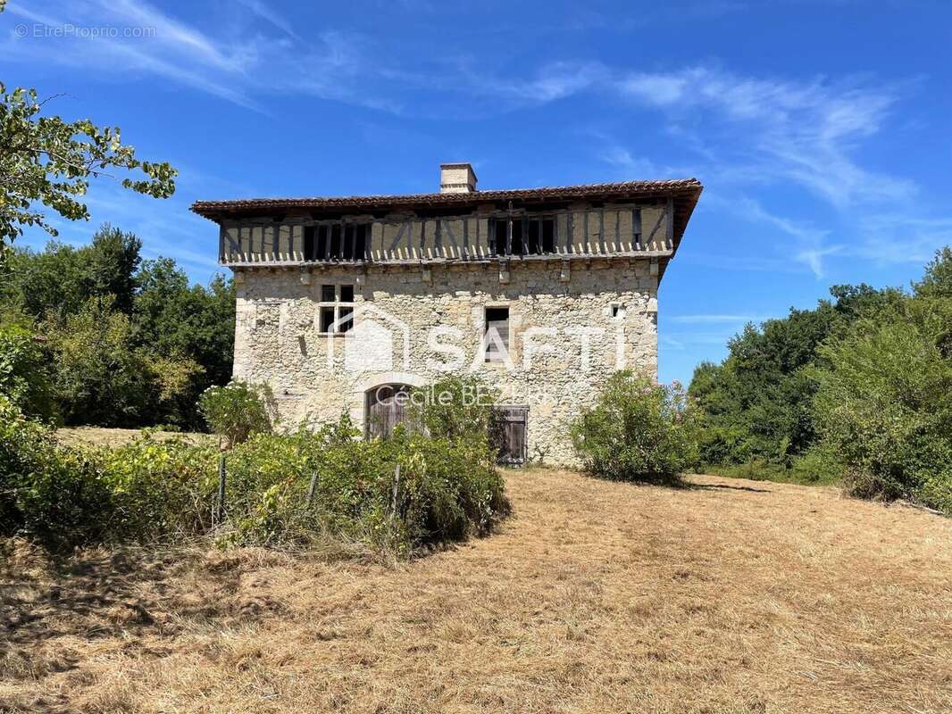 Photo 2 - Maison à MONTREAL