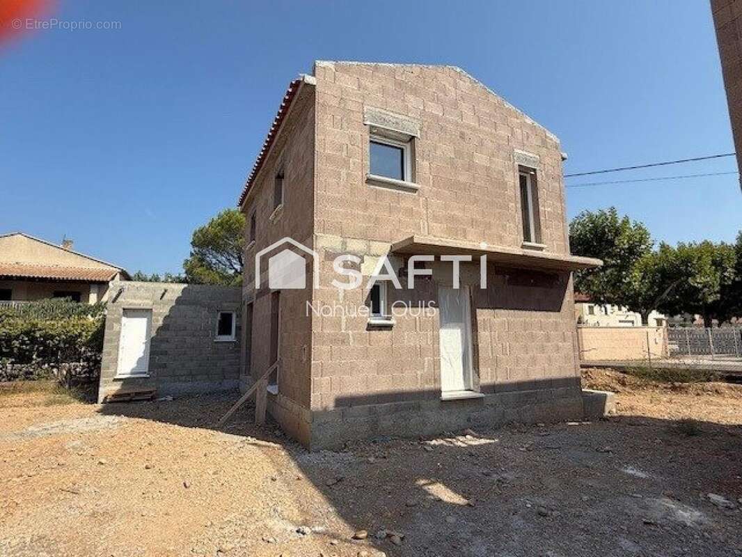 Photo 3 - Maison à SENAS