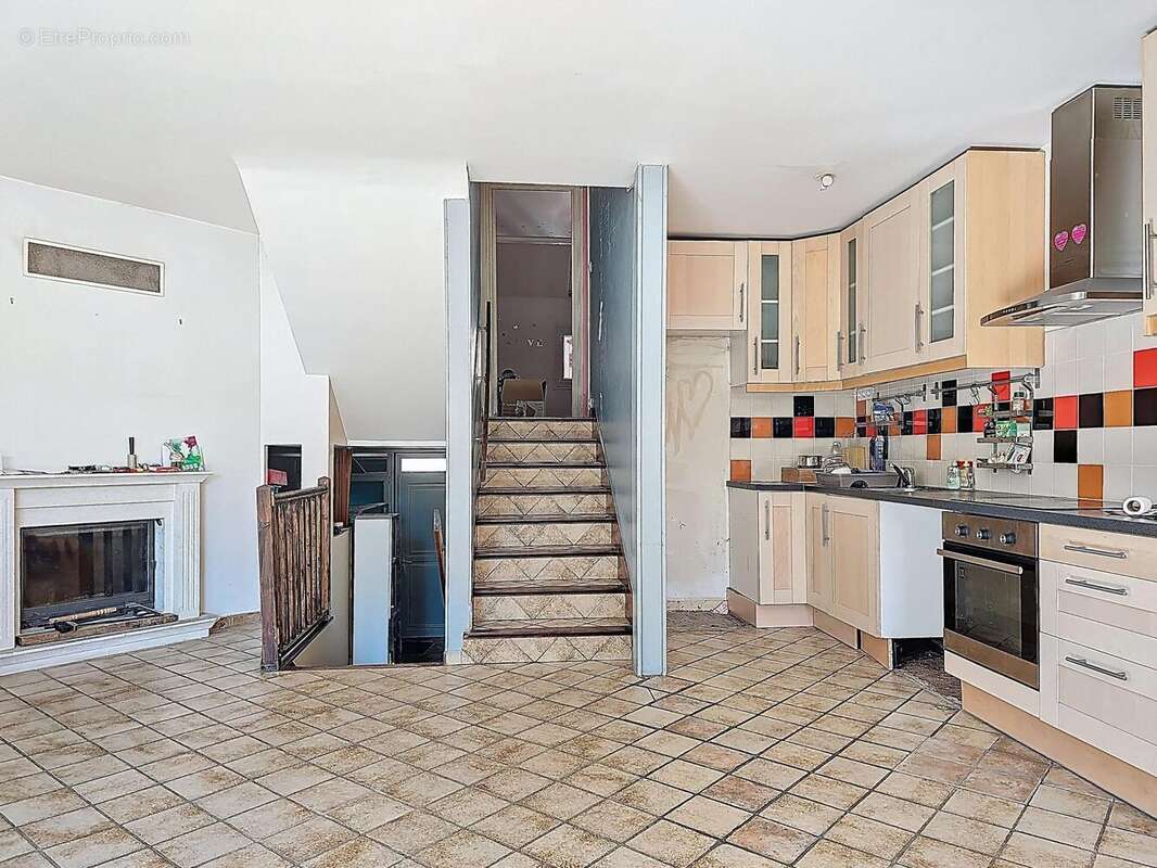 Photo 2 - Maison à LE CHATELET-EN-BRIE