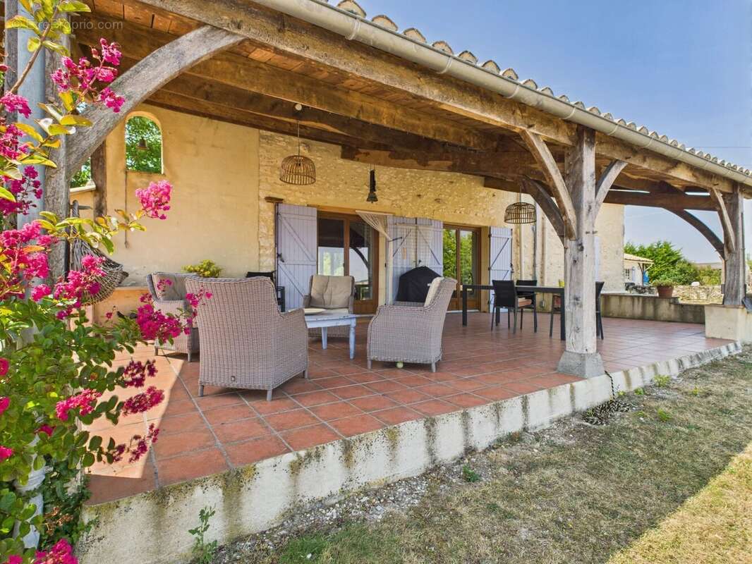 Maison à MONFLANQUIN