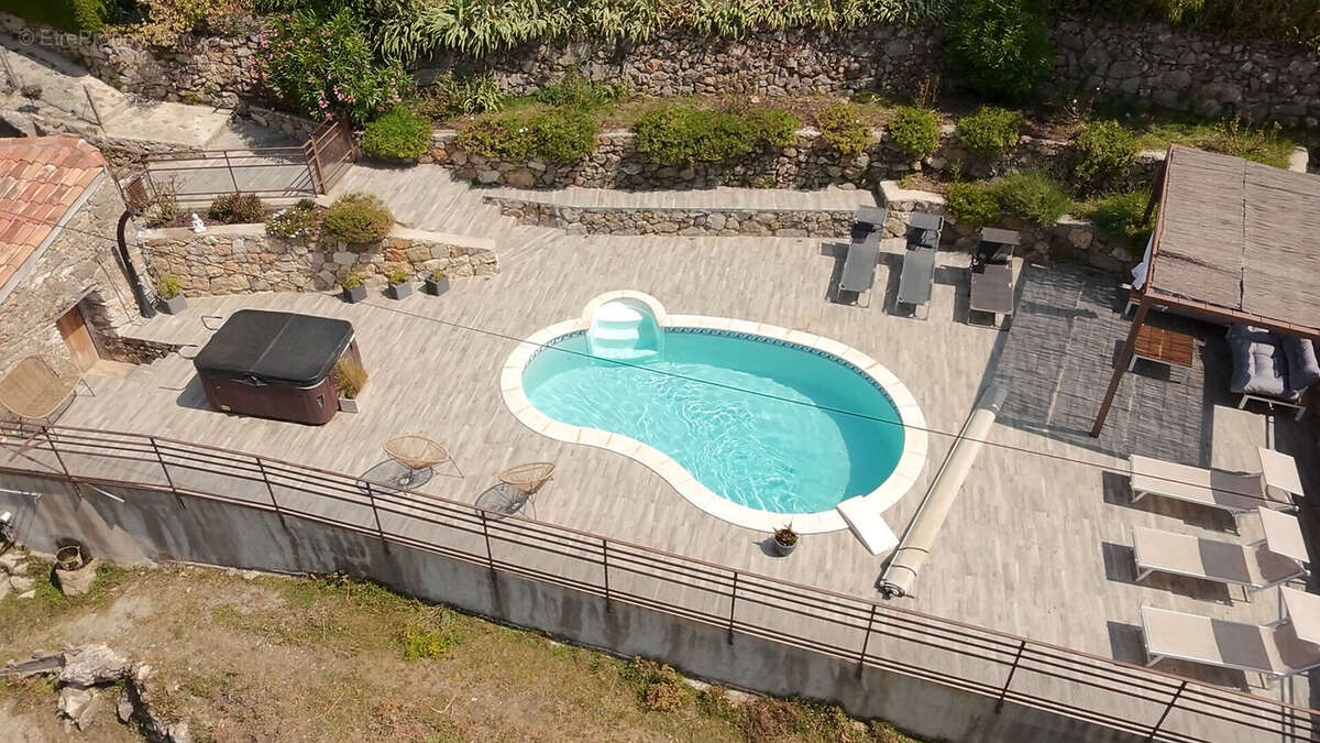 Maison à TOUET-DE-L&#039;ESCARENE