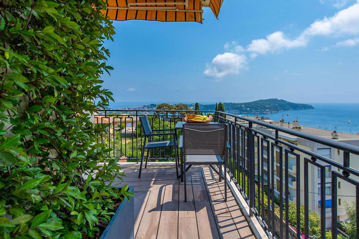 Appartement à VILLEFRANCHE-SUR-MER