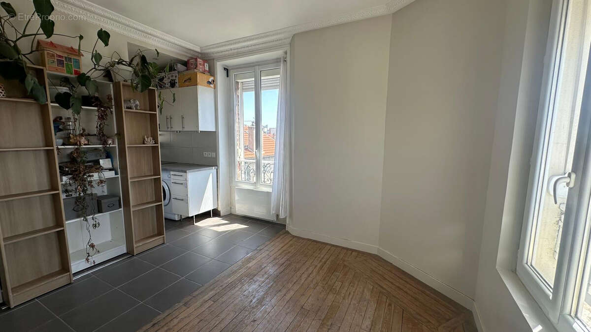 Appartement à BOIS-COLOMBES