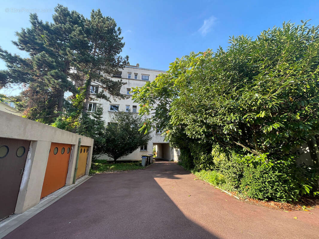 Appartement à BOIS-COLOMBES