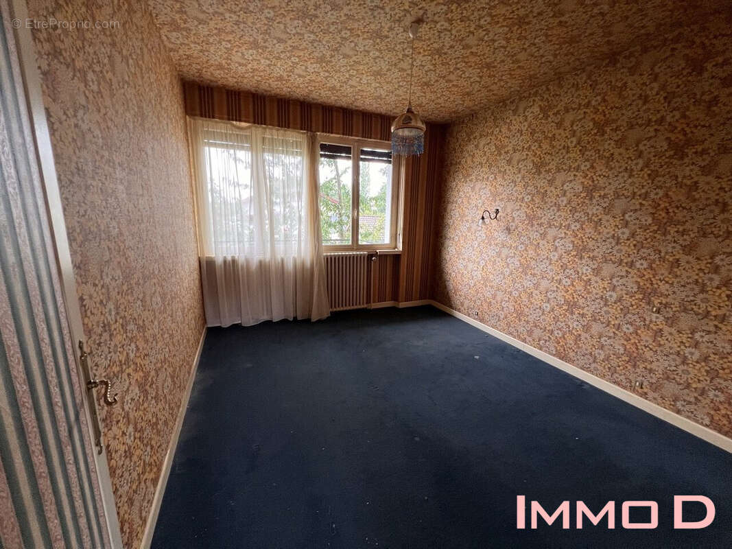 Maison à THAON-LES-VOSGES