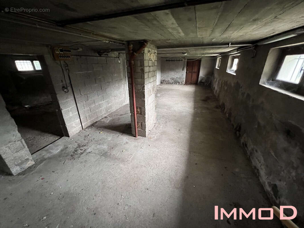 Maison à THAON-LES-VOSGES