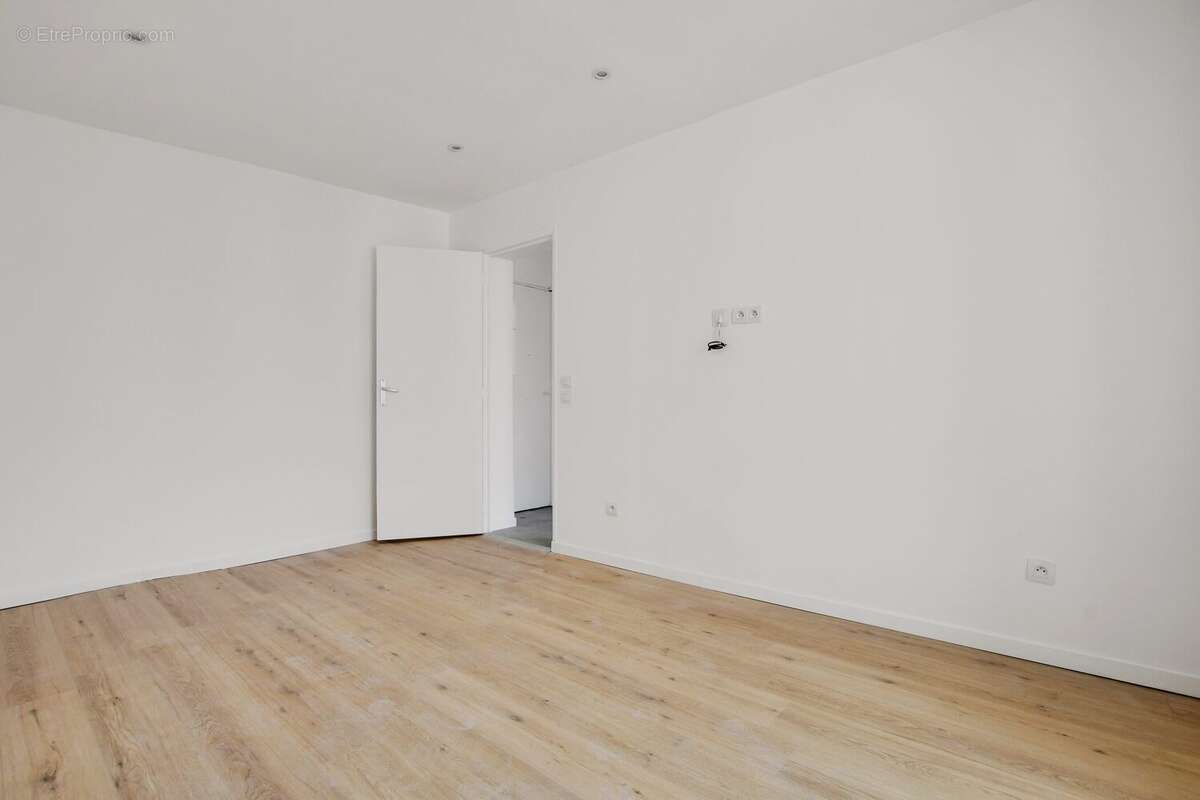 Appartement à PARIS-18E