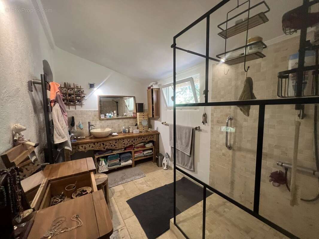 Maison à SAINT-MAXIMIN-LA-SAINTE-BAUME