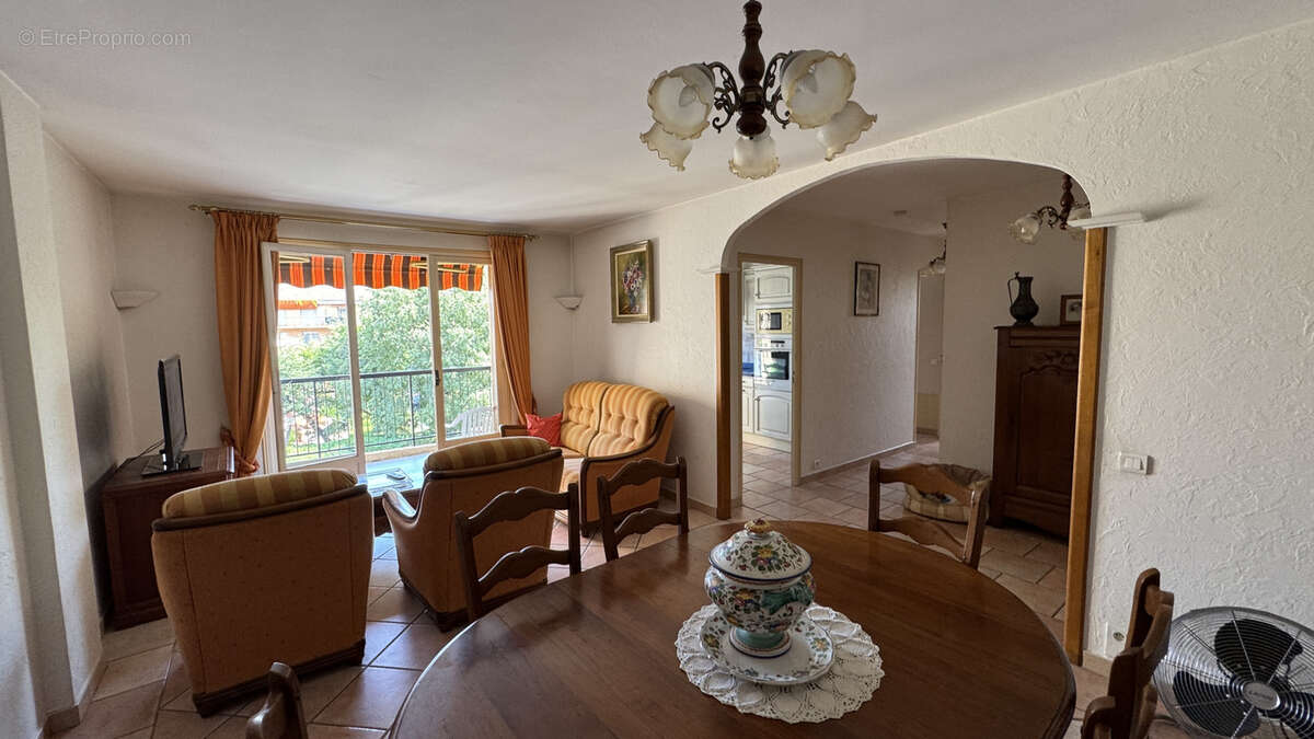 Appartement à PEYMEINADE