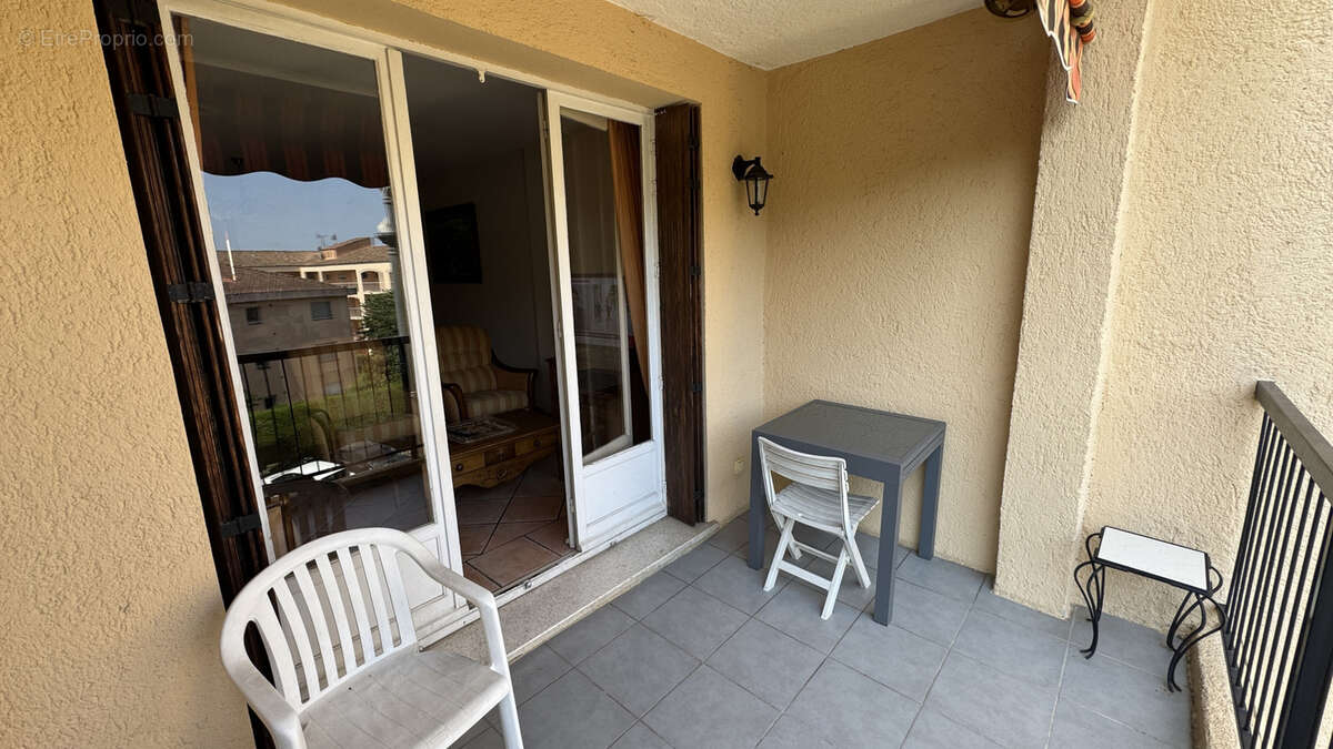 Appartement à PEYMEINADE