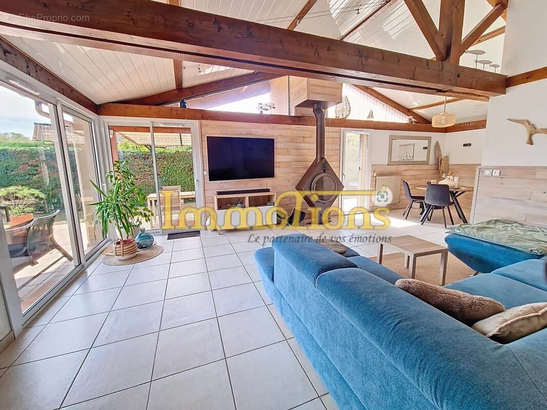 Maison à ROMANS-SUR-ISERE