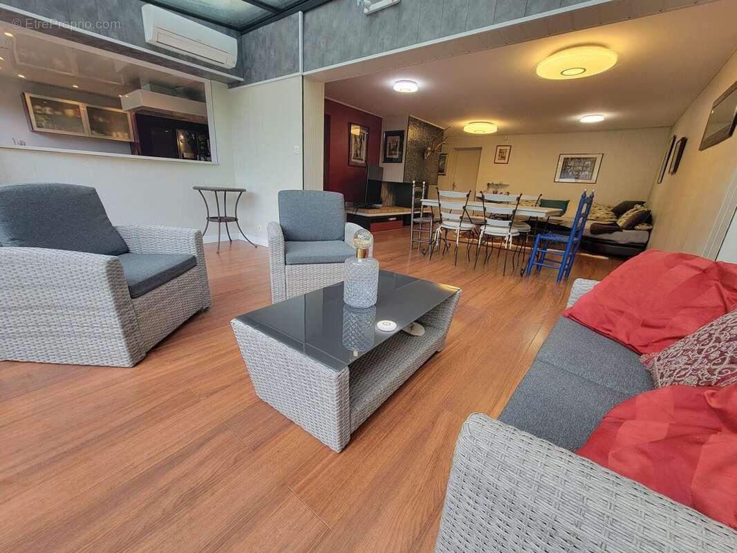 Maison à VILLENAVE-D&#039;ORNON