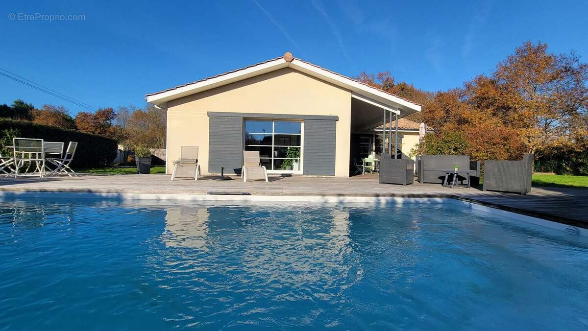 Maison à SAINT-SYMPHORIEN